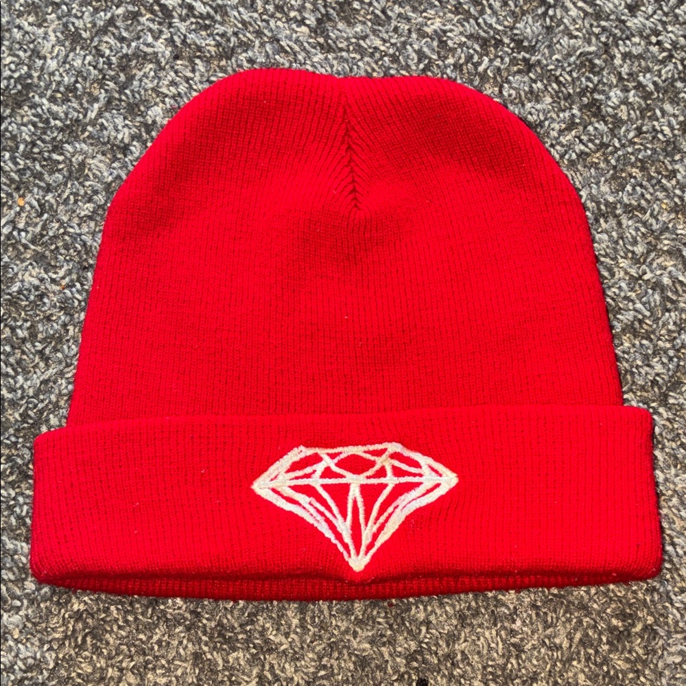 Source Unknown Red Diamond Embroidered Beanie Hat